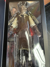 Load image into Gallery viewer, THE TEXAS CHAINSAW MASSACRE (2003) - LEATHERFACE 1:6 SCALE FIGURE