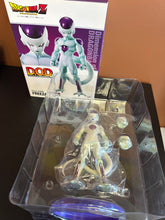 Load image into Gallery viewer, KO MegaHouse 2015 D.O.D. Dimensions of Dragonball Final Form Freeza Preowned