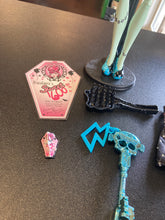 Load image into Gallery viewer, MATTEL Monster High 2011 Sweet 1600 Frankie Stein Doll PREOWNED
