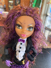 Load image into Gallery viewer, MATTEL Monster High 2011 Sweet 1600 Clawdeen Wolf Doll PREOWNED