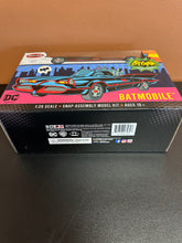 Load image into Gallery viewer, Polar Lights Batman TV 1966 Batmobile 1:25 Snap Model Kit