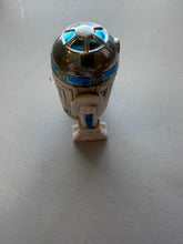 Load image into Gallery viewer, Kenner Star Wars 1977 GMFI R2-D2 Preowned Figure