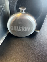 Load image into Gallery viewer, XBOX 360 Call of Duty World at War Flask & Game in Tin PREOWNED READ DETAILS