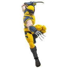 Load image into Gallery viewer, Blokees Marvel Deadpool & Wolverine Champion Class 05 Wolverine Model Kit