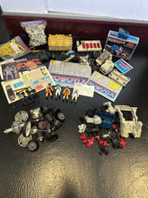 Load image into Gallery viewer, Robotix Construction System Parts & Pieces 4000/Mars Crusier PREOWNED UNTESTED