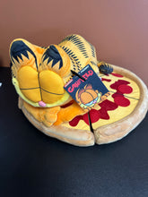 Load image into Gallery viewer, KIDROBOT Garfield Pizza Nap Time 16” Plush Set