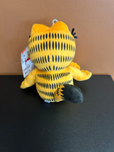Load image into Gallery viewer, PHUNNY KIDROBOT GARFIELD SITTING 7.5” PLUSH