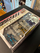 Load image into Gallery viewer, S.I.C. Denliner DX Set with bonus figure Preowned