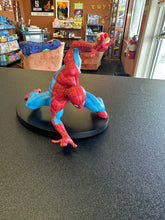 Load image into Gallery viewer, Marvel Gamerverse Classics Spider-Man 1:10 Scale Statue Reglued Finger
