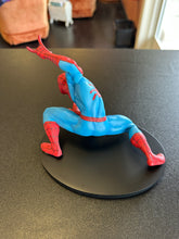Load image into Gallery viewer, Marvel Gamerverse Classics Spider-Man 1:10 Scale Statue Reglued Finger