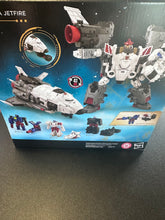 Load image into Gallery viewer, Transformers Generations Age of the Primes Commander Armada Jetfire with Requiem Blaster