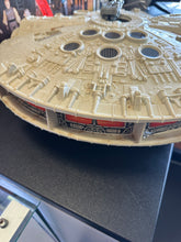 Load image into Gallery viewer, Kenner 1981 Star Wars Millennium Falcon Incomplete with Box See Details