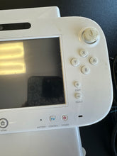 Load image into Gallery viewer, Nintendo WiiU WUP-101(02) Basic Set 8GB White with Gamepad Preowned
