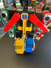 Load image into Gallery viewer, Panosh Place 1984 Voltron Defender of the Universe 5 Lions with Accessories