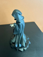 Load image into Gallery viewer, Gentle Giant Star Wars Animated Emperor Palpatine Statue BROKEN FINGER PREOWNED