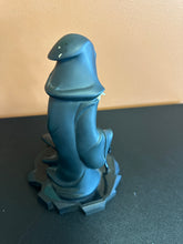 Load image into Gallery viewer, Gentle Giant Star Wars Animated Emperor Palpatine Statue BROKEN FINGER PREOWNED