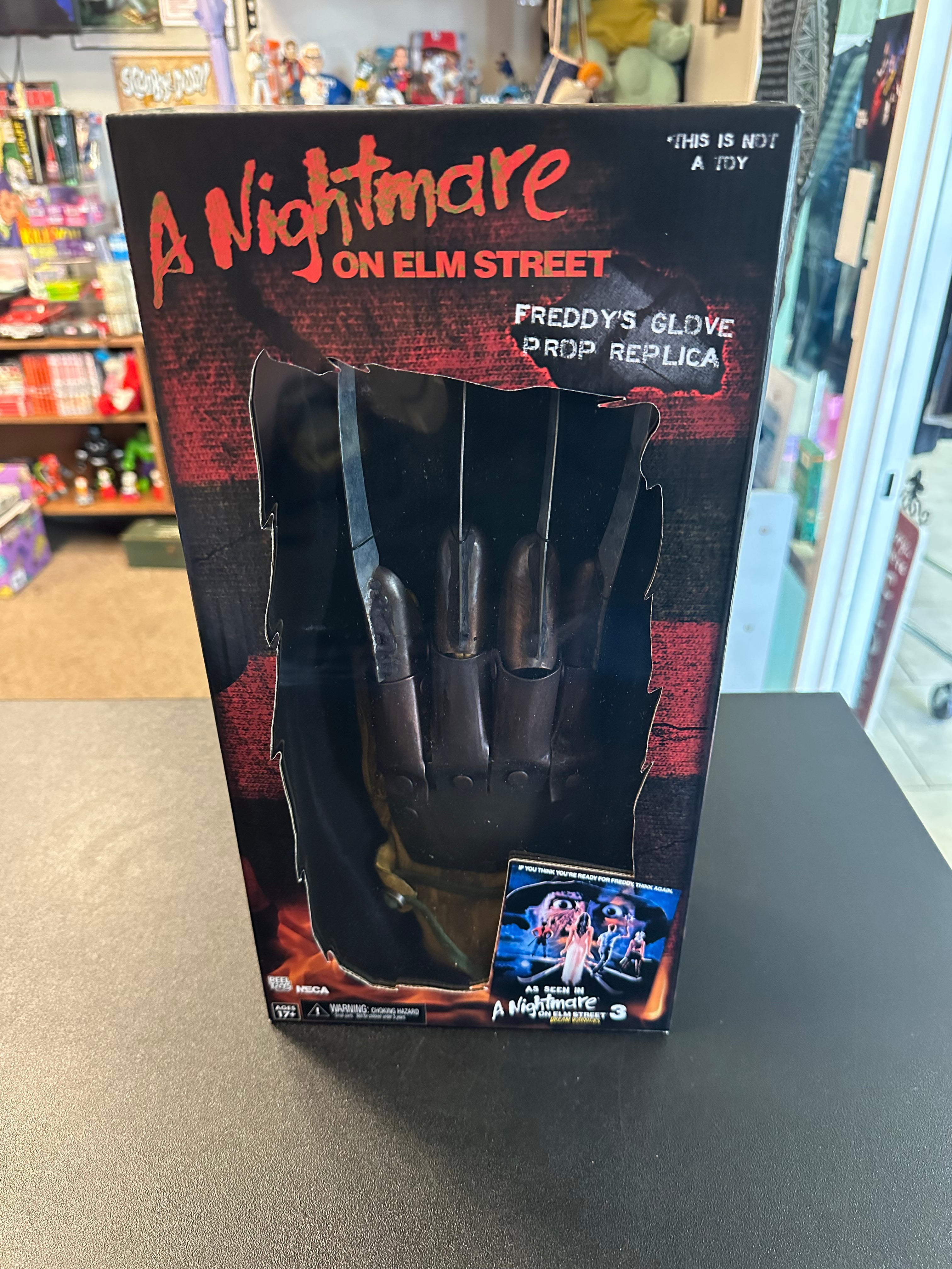 Freddy Krueger Glove (A Nightmare on Elm Street 3: Dream Warriors