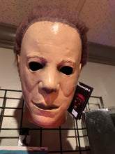 Load image into Gallery viewer, HALLOWEEN II - DELUXE MICHAEL MYERS MASK VERSION 2