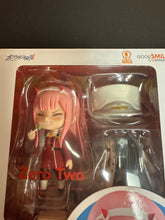 Load image into Gallery viewer, GOOD SMILE NENDOROID 952 ZERO TWO FIGURE PREOWNED
