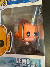 Load image into Gallery viewer, FUNKO POP DISNEY PIXAR NEMO 73 BOX DAMAGE
