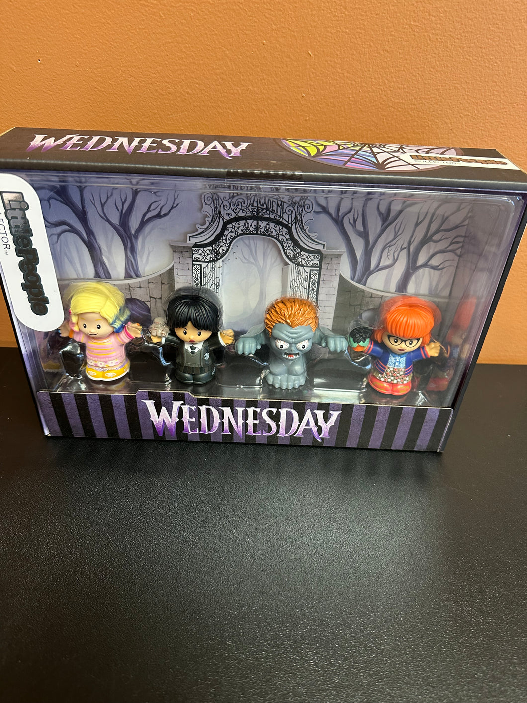FISHER-PRICE WEDNESDAY LITTLE PEOPLE COLLECTOR SET