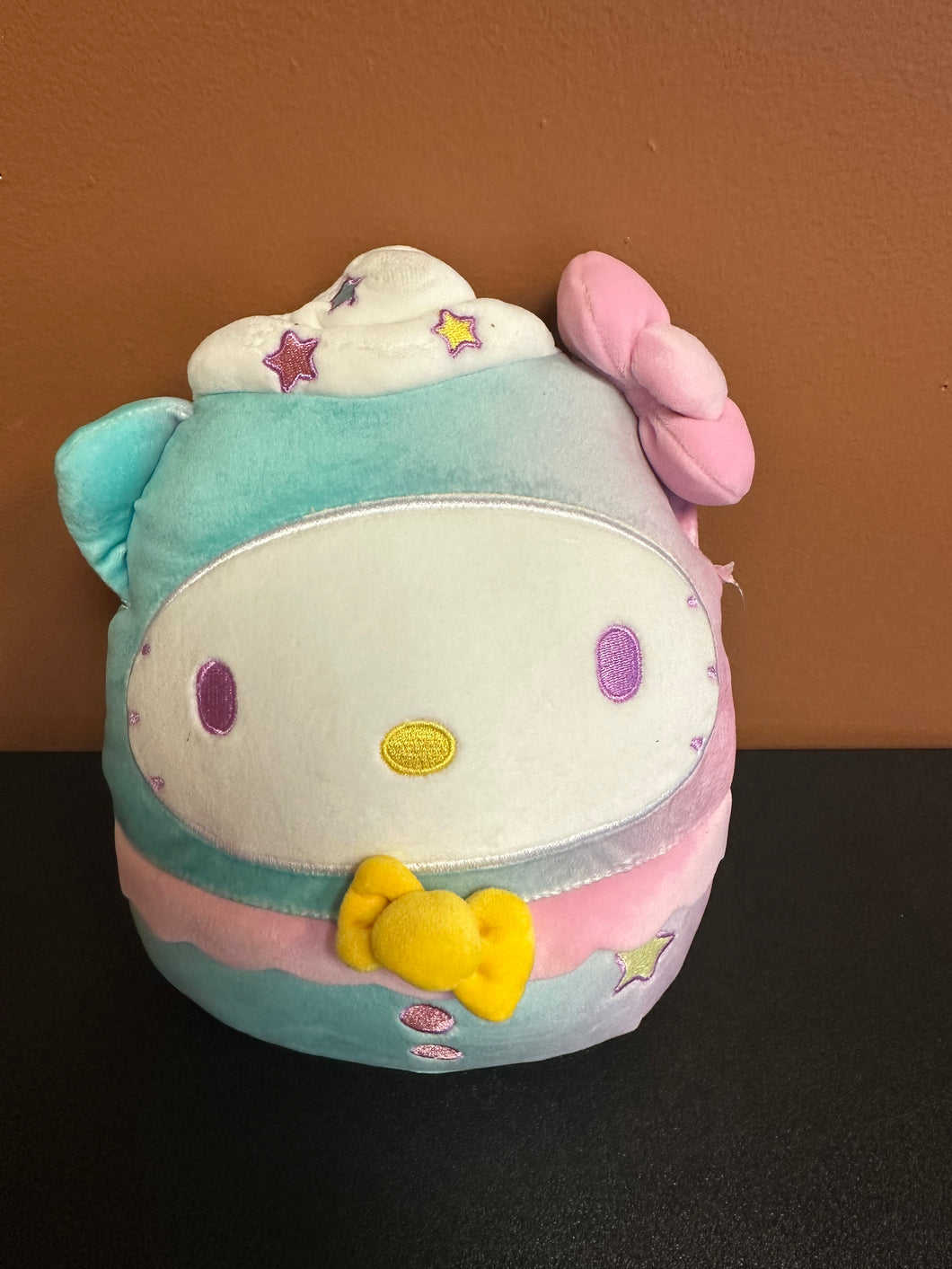 Sanrio Hello Kitty Squishmallow Hello Kitty 8” with Tags