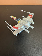 Load image into Gallery viewer, Bandai Star Wars X-Wing Starfighter plastic model kit vehicle model 002 BUILT
