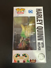 Load image into Gallery viewer, FUNKO POP DC HEROES HOLIDAY HARLEY QUINN WITH HELPER 357
