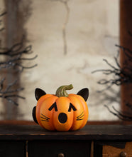 Load image into Gallery viewer, Pumpkin Cat Luminary
