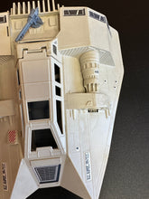 Load image into Gallery viewer, Kenner 1980 Star Wars Snowspeeder Incomplete See Description
