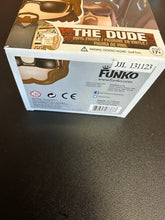 Load image into Gallery viewer, FUNKO POP THE BIG LEBOWSKI THE DUDE 81 BOX DAMAGE
