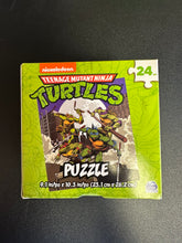 Load image into Gallery viewer, Spin Master TMNT Puzzle 24 pcs.
