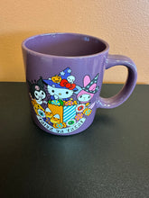 Load image into Gallery viewer, BIOWORLD HELLO KITTY &amp; FRIENDS TRICK OR TREAT HALLOWEEN 16oz CERAMIC MUG
