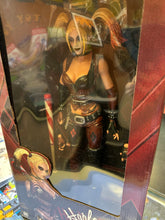 Load image into Gallery viewer, NECA BATMAN ARKAM CITY HARLEY QUINN 1/4 SCALE ACTION FIGURE BOX DMG
