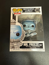 Load image into Gallery viewer, FUNKO POP BATMAN &amp; ROBIN MR. FREEZE 342
