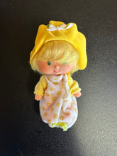 Load image into Gallery viewer, Strawberry Shortcake 1981 Butter Cookie Preowned Doll
