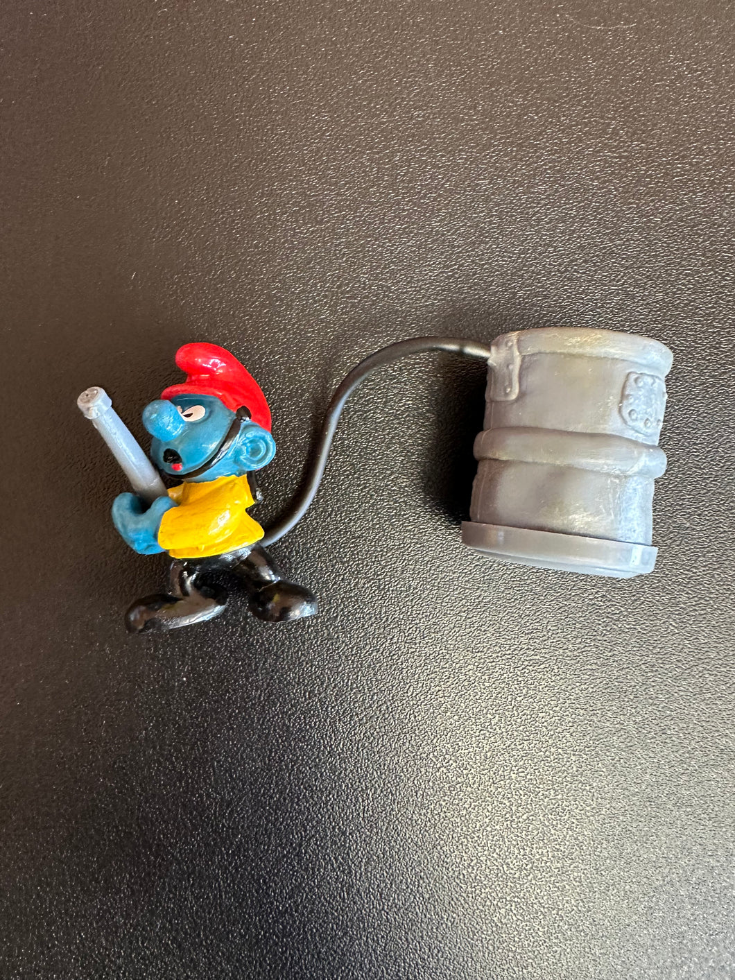 Schleich 1981 Peyo Smurf Fireman with Hose 2” Figure