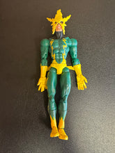 Load image into Gallery viewer, Toy Biz Marvel Legends Electro 2003 6” Loose Figure
