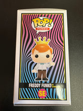 Load image into Gallery viewer, FUNKO POP FREDDY FUNKO AS SPIDER-MAN SE BLACKLIGHT BATTLE
