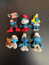 Load image into Gallery viewer, Schleich Peyo Smurfs 2” Figures Lot of 6
