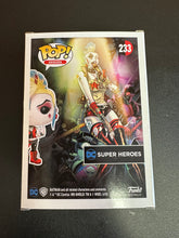 Load image into Gallery viewer, FUNKO POP DC HEROES HARLEY QUINN HOT TOPIC 233
