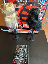 Load image into Gallery viewer, Monster High Meowlody &amp; Purrsephone Sister Pack Missing Bags Preowned Dolls
