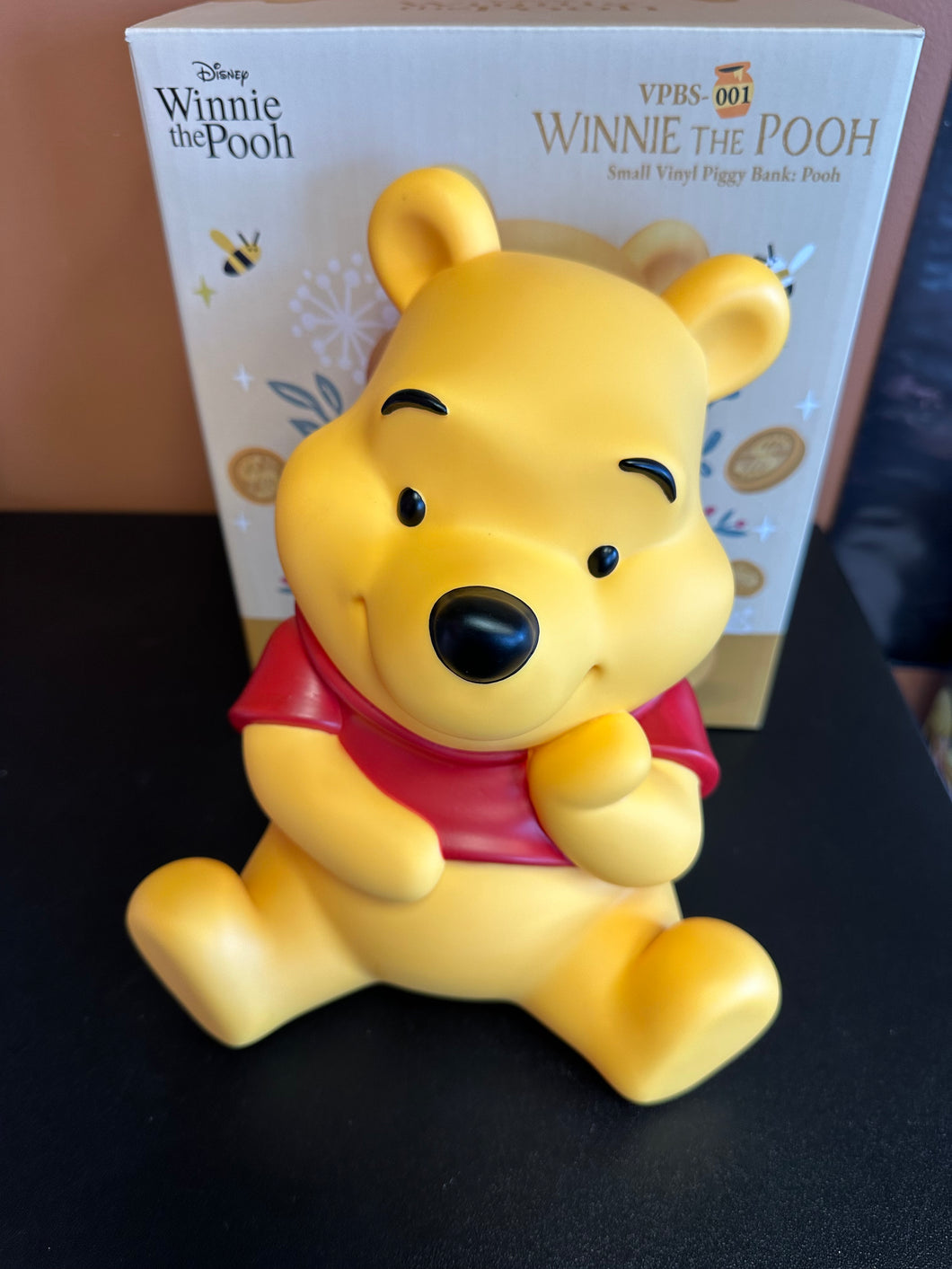 Beast Kingdom Disney Winnie the Pooh VPBS-001 Small Vinyl Piggy Bank