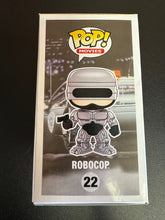 Load image into Gallery viewer, FUNKO POP ROBOCOP 22 BOX DAMAGE
