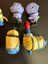 Load image into Gallery viewer, McDonald’s Despicable Me 2 Minion Nonworking Toys Set of 8
