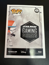 Load image into Gallery viewer, FUNKO POP STAR WARS BOSS GITD GAMESTOP 458
