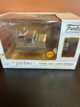 Load image into Gallery viewer, FUNKO MINI MOMENTS HARRY POTTER POTIONS CLASS SEAMUS FINNIGAN CHASE
