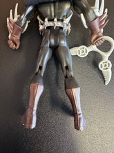 Load image into Gallery viewer, Mattel 2003 Battle Armor Batman Loose Preowned Figure Incomplete
