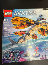 Load image into Gallery viewer, PREOWNED LEGO AVATAR 75576 SKIMWING ADVENTURE BUILT

