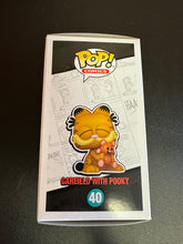 Load image into Gallery viewer, FUNKO POP GARFIELD WITH POOKY 40
